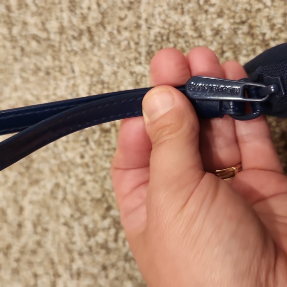 Michael Kors mini wristlet - Picture 3 of 6